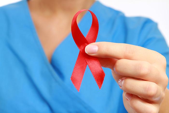 Se descubre el HIV, virus del SIDA-0