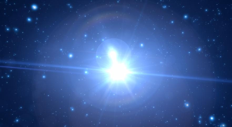 Descubren una estrella única, tan brillante, que desafía las leyes de la física
