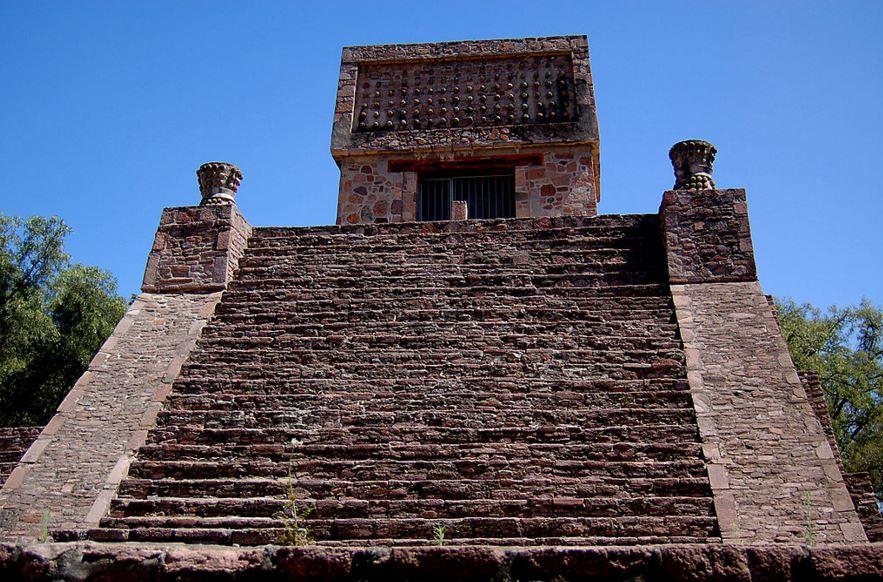 Descubren un túnel secreto que conduciría a la tumba de los grandes reyes aztecas-0