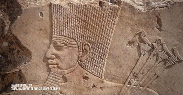 Encuentran tres tumbas milenarias al sur de Egipto-0