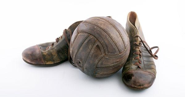 La increíble evolución de las botas de fútbol a través de la historia-0
