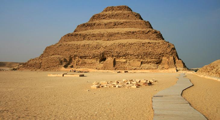 Impresionantes fotografías la pirámide egipcia más antigua por dentro-0